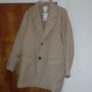 Oversized beige blazer
